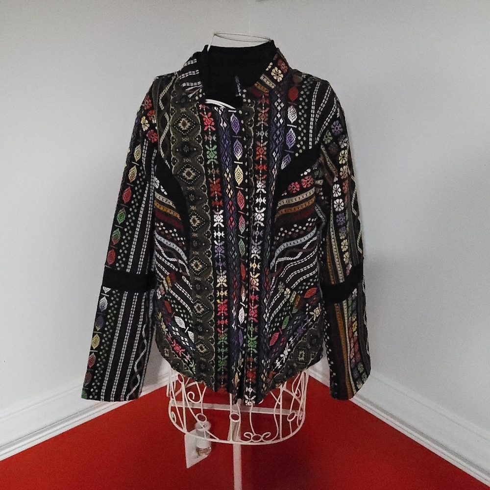SACRED THREADS  Embroidered Multi Color Coat Light Jacket Size Medium ✨️ Boho